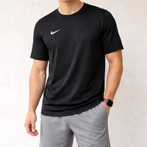Nike Dri-FIT Black Short Sleeve Athletic Shirt – Men’s size Large